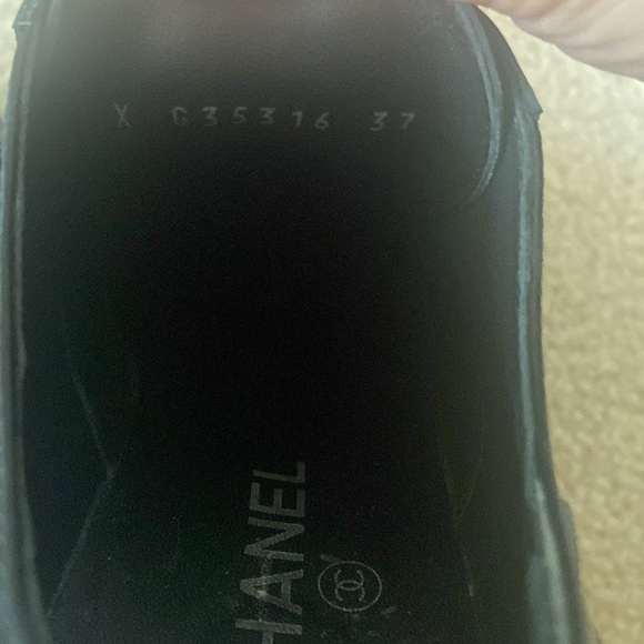 (Almost new) Chanel Lambskin Brogue Lace Up Oxford - Picture 8 of 9